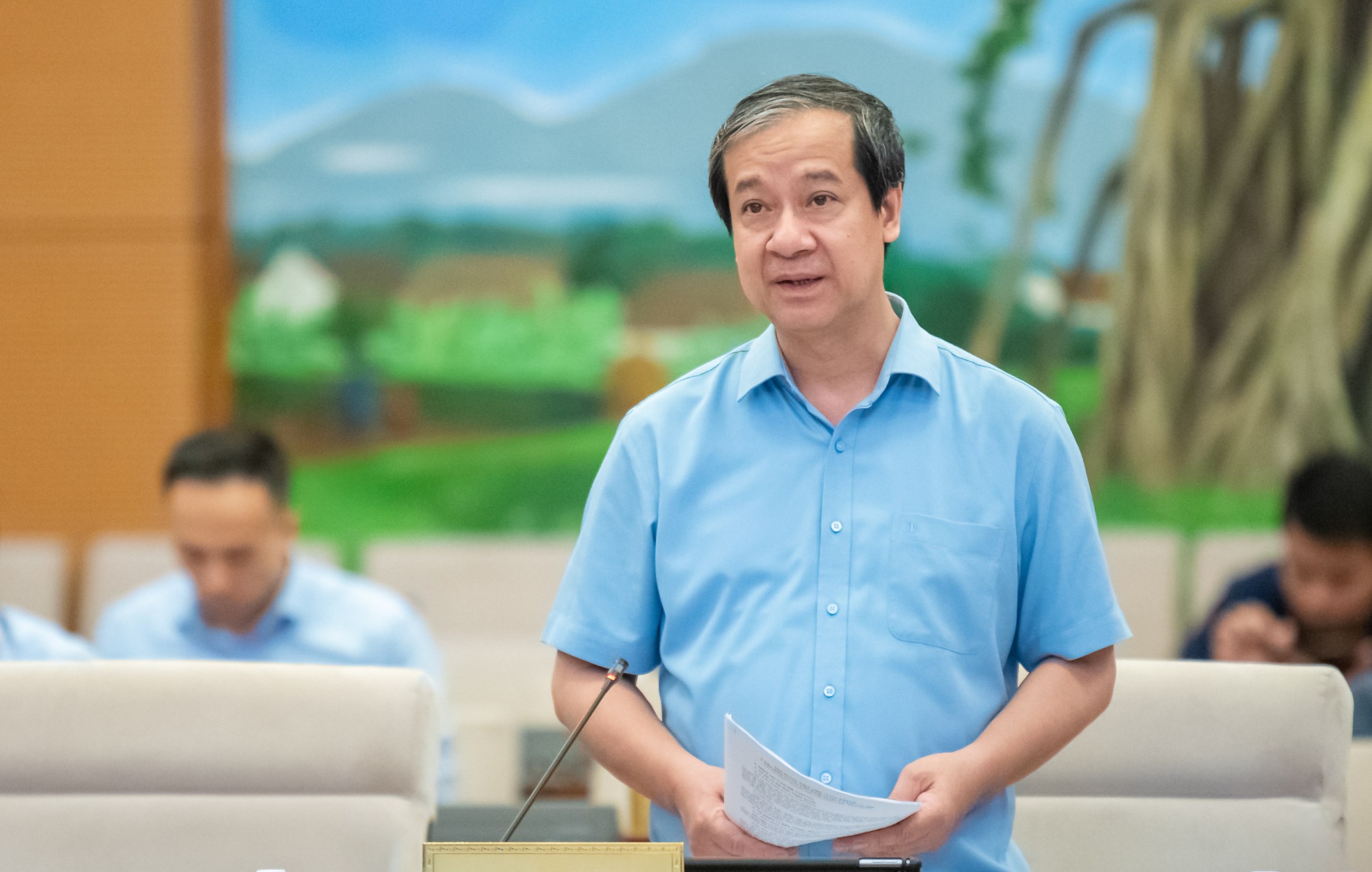 Bộ trưởng GD&ĐT lý giải việc cấm giáo viên dạy thêm học sinh chính khoá- Ảnh 3. Bộ trưởng GD&ĐT lý giải việc cấm giáo viên dạy thêm học sinh chính khoá- Ảnh 3.
