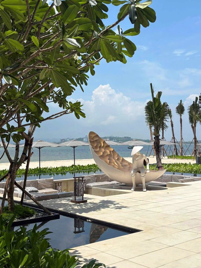 Có một "Phú Quốc ngay ở miền Bắc", cách Hà Nội chỉ hơn 150km, du khách nhận xét: "Nhìn ngoài đẹp mê ly"- Ảnh 4. Có một "Phú Quốc ngay ở miền Bắc", cách Hà Nội chỉ hơn 150km, du khách nhận xét: "Nhìn ngoài đẹp mê ly"- Ảnh 4.