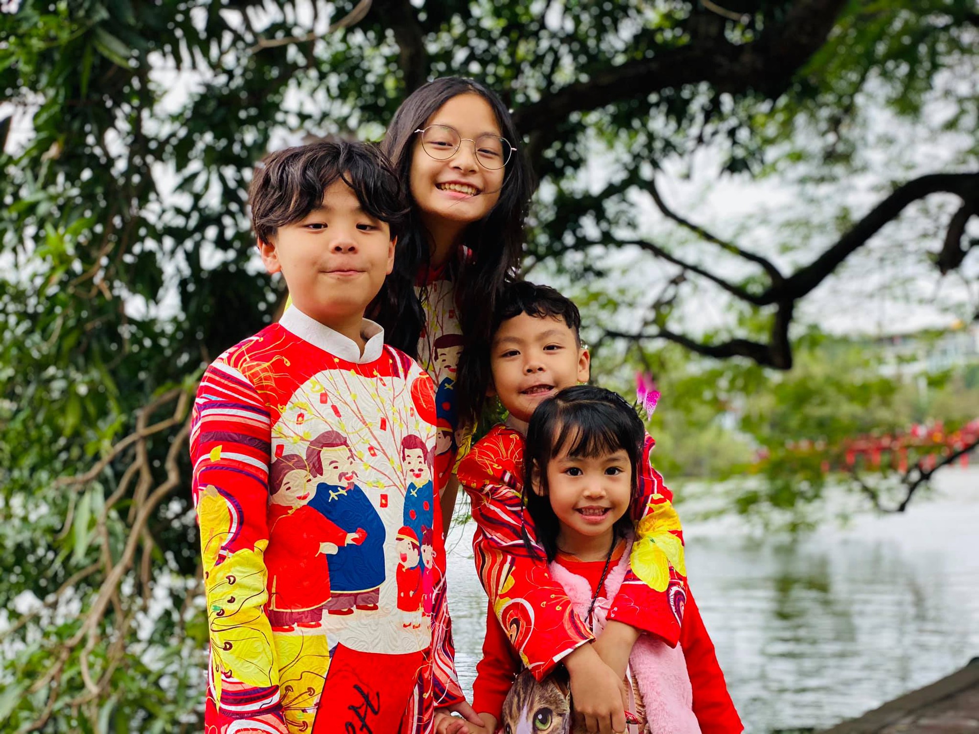 Những Những