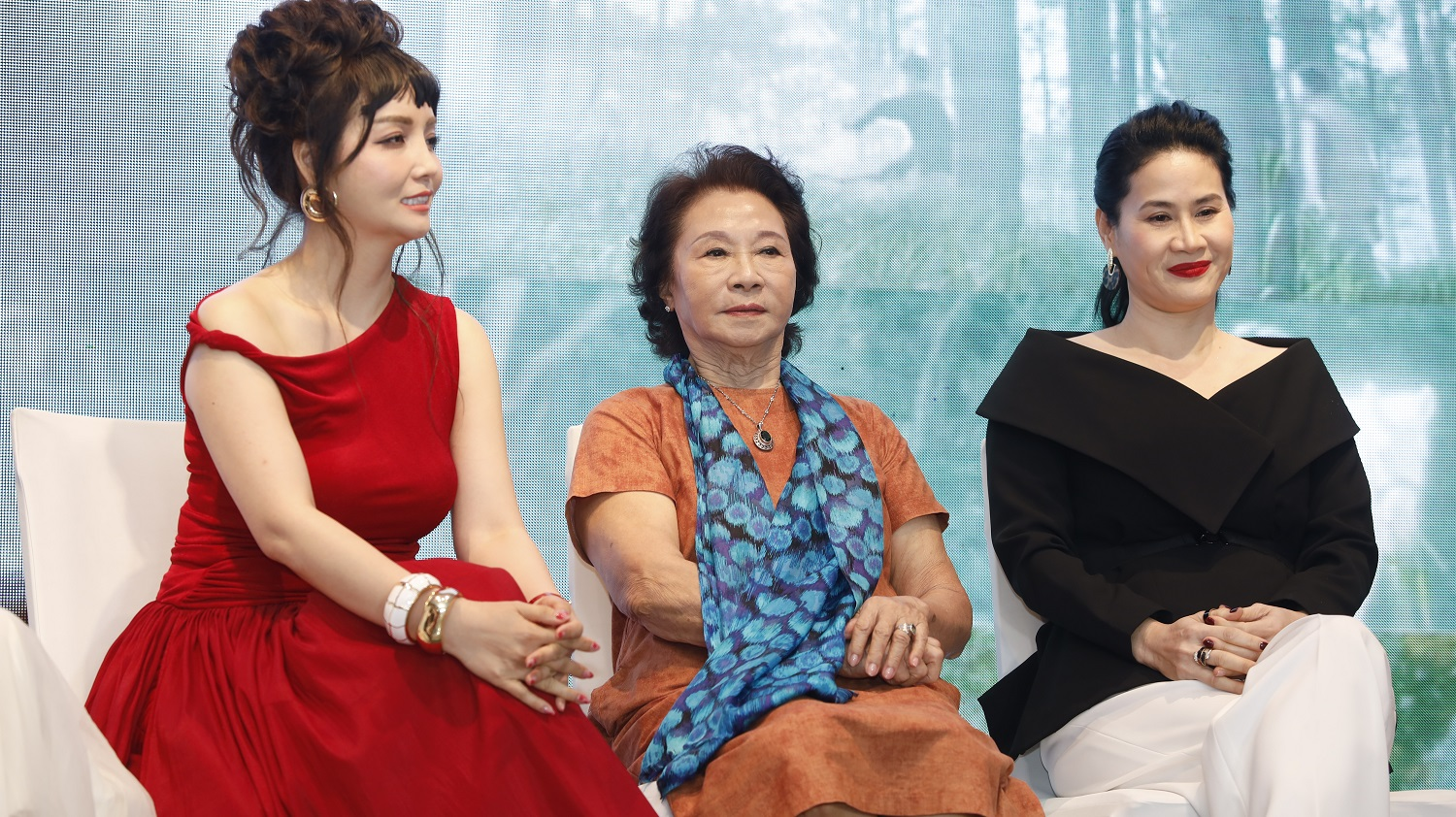 Việt Nam có duy nhất 1 mỹ nhân được tung hô là "hoa khôi màn ảnh", cả đời lận đận chỉ vì quá sang chảnh- Ảnh 5.