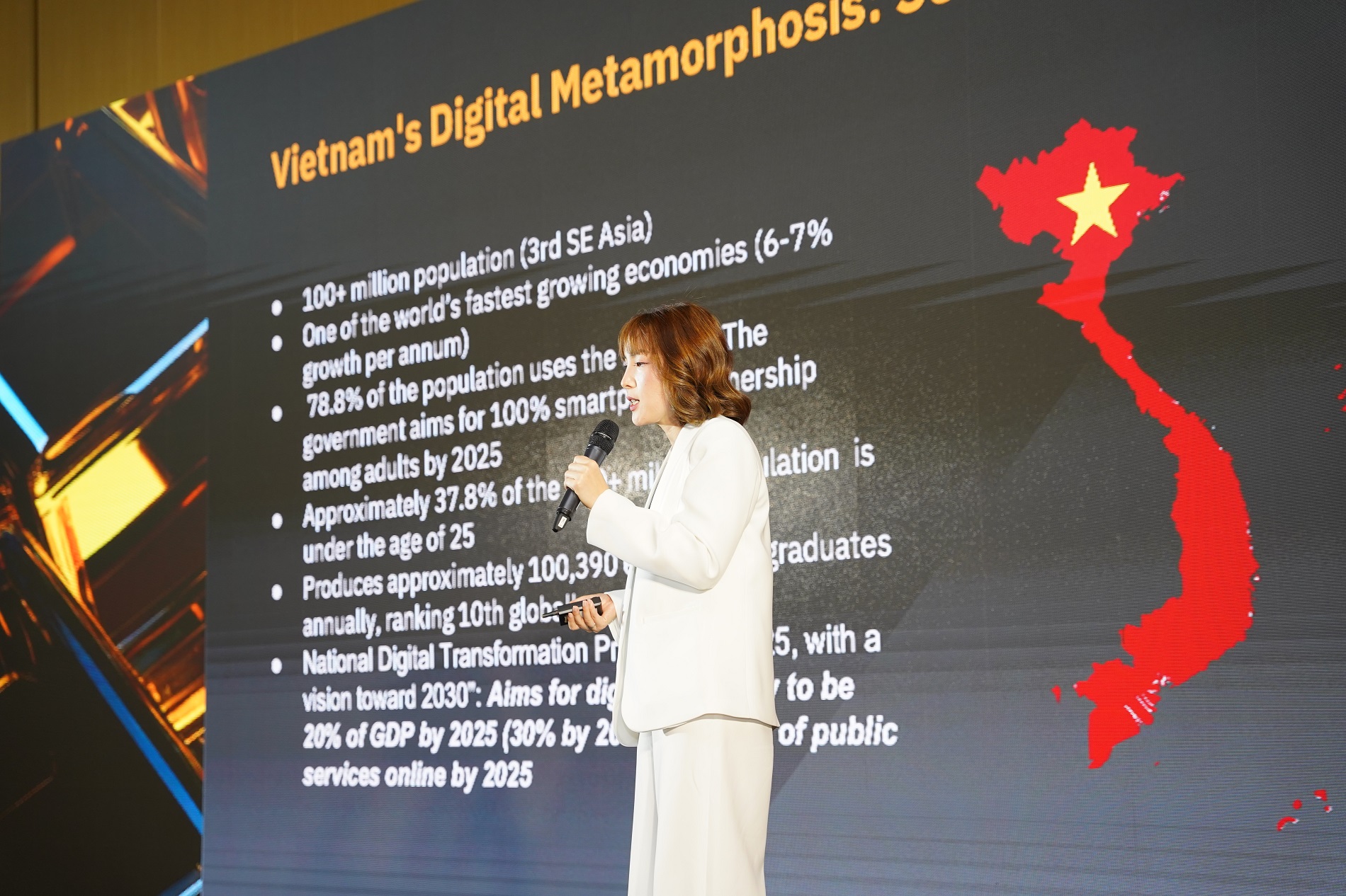 Từ kỳ tích sông Hàn đến Trung tâm tài chính quốc tế: "Đà Nẵng có thể học tập Dubai"- Ảnh 2. Từ kỳ tích sông Hàn đến Trung tâm tài chính quốc tế: "Đà Nẵng có thể học tập Dubai"- Ảnh 2.