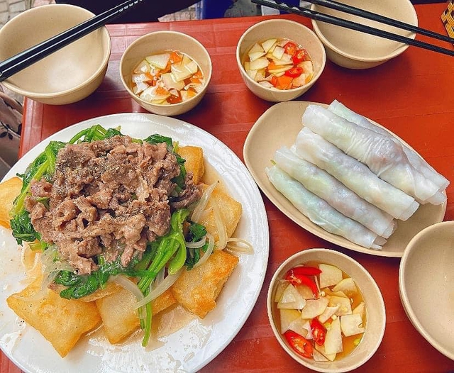 Được Michelin vinh danh, một chủ quán Hà Nội hoàn toàn bất ngờ: Không hề hay biết vì quá bận rộn- Ảnh 3. Được Michelin vinh danh, một chủ quán Hà Nội hoàn toàn bất ngờ: Không hề hay biết vì quá bận rộn- Ảnh 3.