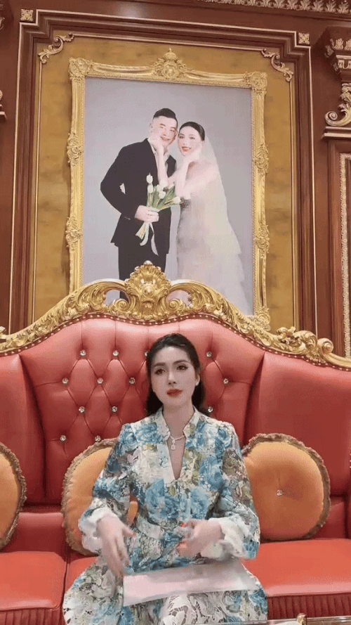 Bị công ty bán kim cương chấm dứt hợp đồng, Ngân Collagen bít đường quay lại?- Ảnh 3. Bị công ty bán kim cương chấm dứt hợp đồng, Ngân Collagen bít đường quay lại?- Ảnh 3.