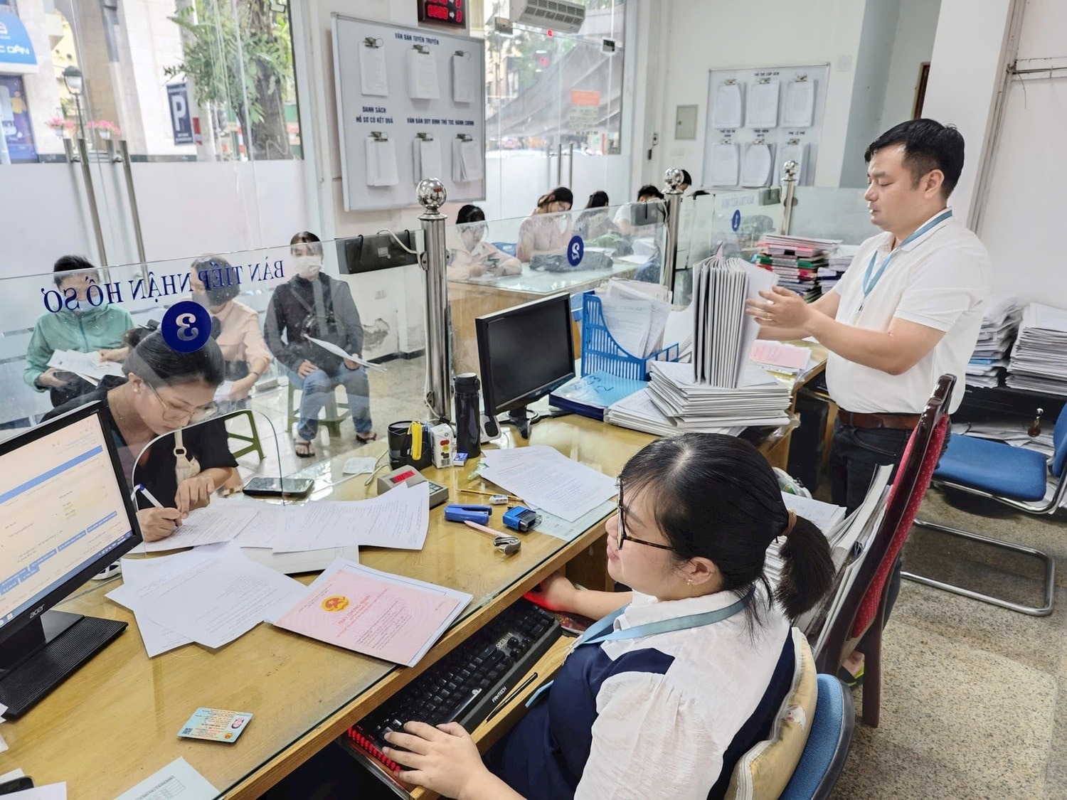 Chính thức từ hôm nay 9/6, người dân Hà Nội không phải xếp hàng xin giấy phép xây dựng, 12 thủ tục xây dựng sẽ nhận hồ sơ trực tuyến- Ảnh 1. Chính thức từ hôm nay 9/6, người dân Hà Nội không phải xếp hàng xin giấy phép xây dựng, 12 thủ tục xây dựng sẽ nhận hồ sơ trực tuyến- Ảnh 1.