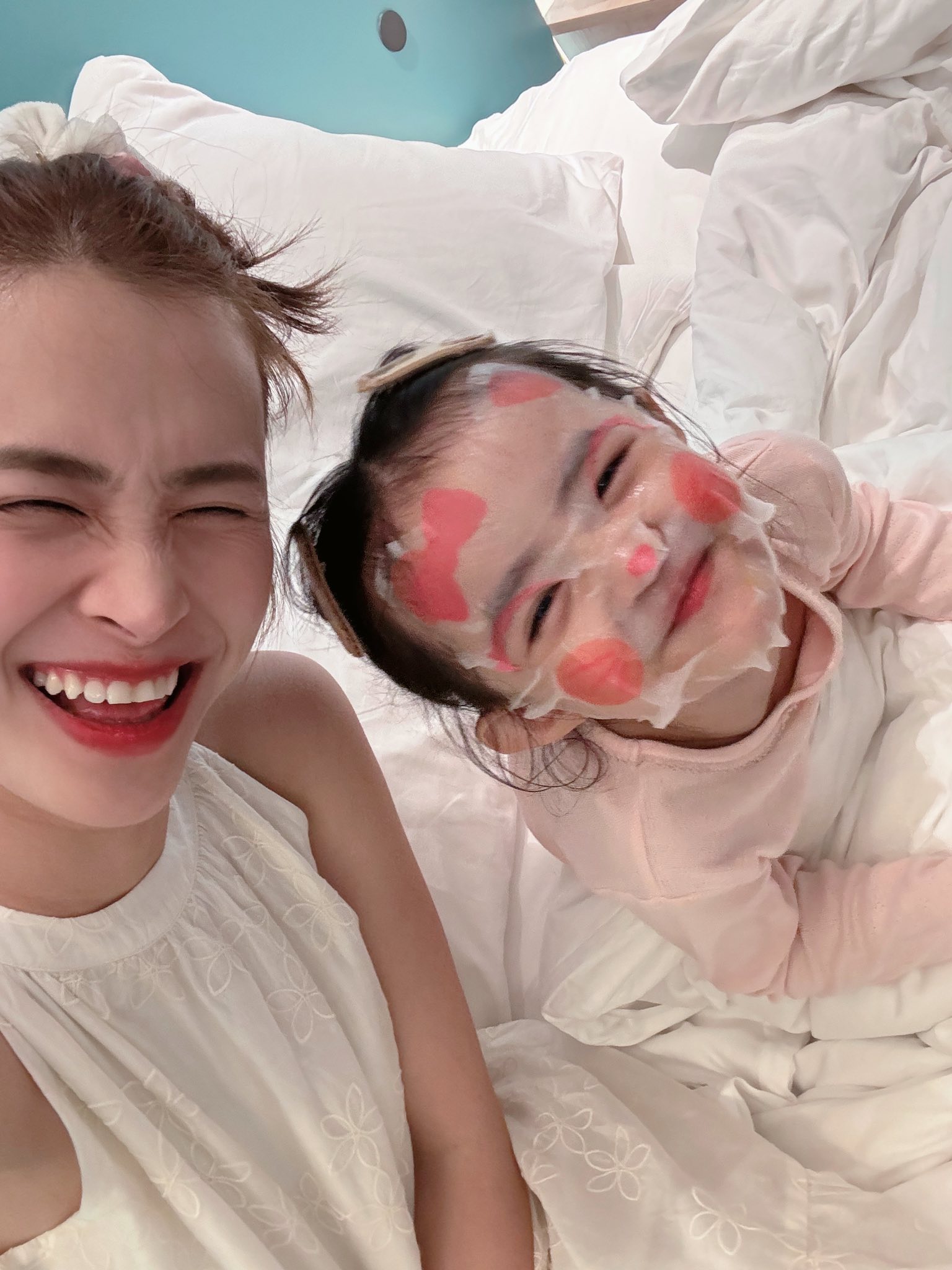 Sự thật phía sau bức ảnh 4 người nhà Đông Nhi - Ông Cao Thắng- Ảnh 5.