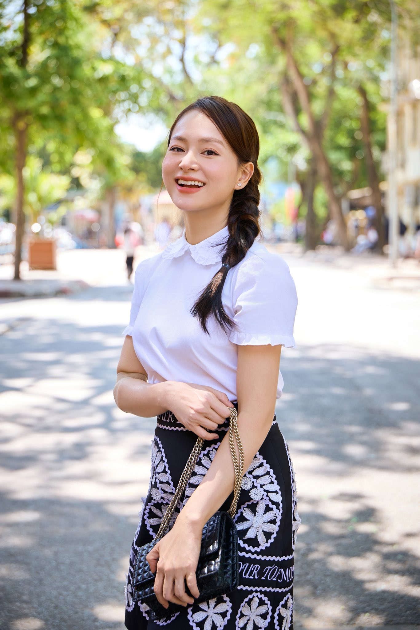 Mỹ nhân Vbiz nói được 4 thứ tiếng cực đỉnh, nhan sắc bất biến với thời gian- Ảnh 6. Mỹ nhân Vbiz nói được 4 thứ tiếng cực đỉnh, nhan sắc bất biến với thời gian- Ảnh 6.