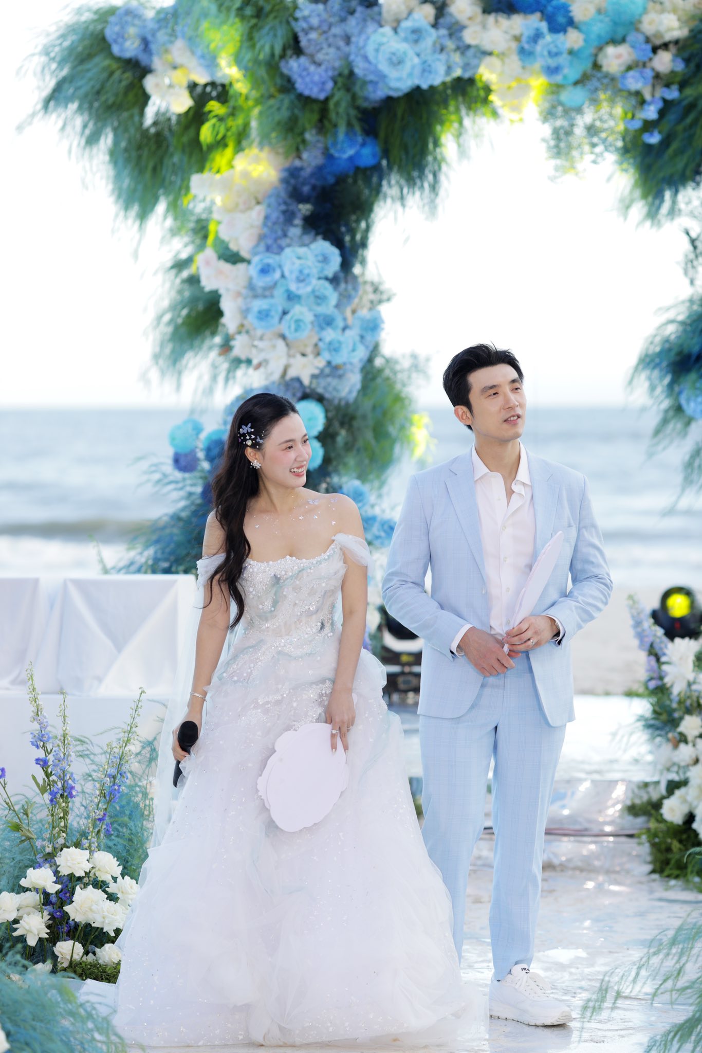 Midu lần đầu hé lộ sóng gió ập tới sau 1 năm kết hôn với thiếu gia Minh Đạt- Ảnh 2. Midu lần đầu hé lộ sóng gió ập tới sau 1 năm kết hôn với thiếu gia Minh Đạt- Ảnh 2.