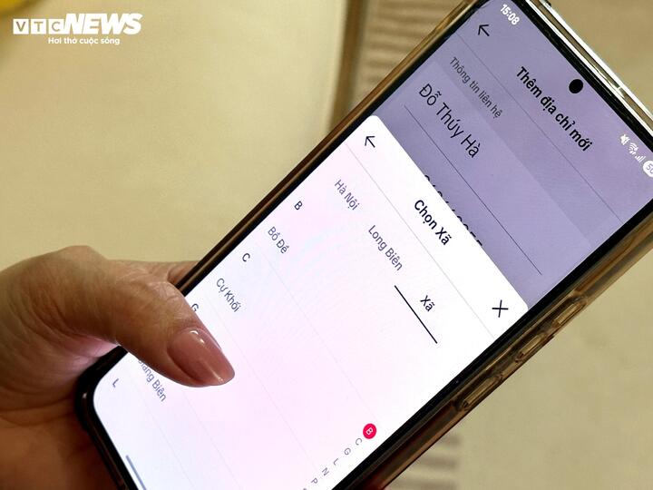 App mua hàng vẫn để địa chỉ cũ, người dùng lo thất lạc- Ảnh 1. App mua hàng vẫn để địa chỉ cũ, người dùng lo thất lạc- Ảnh 1.
