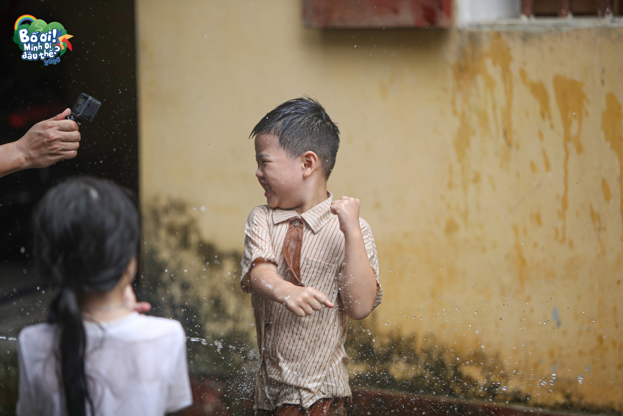"Bố ơi mình đi đâu thế? 2025" - Tập 7: Khi chiếc điều hòa trở thành bài học đầu đời về lòng biết ơn- Ảnh 7. "Bố ơi mình đi đâu thế? 2025" - Tập 7: Khi chiếc điều hòa trở thành bài học đầu đời về lòng biết ơn- Ảnh 7.