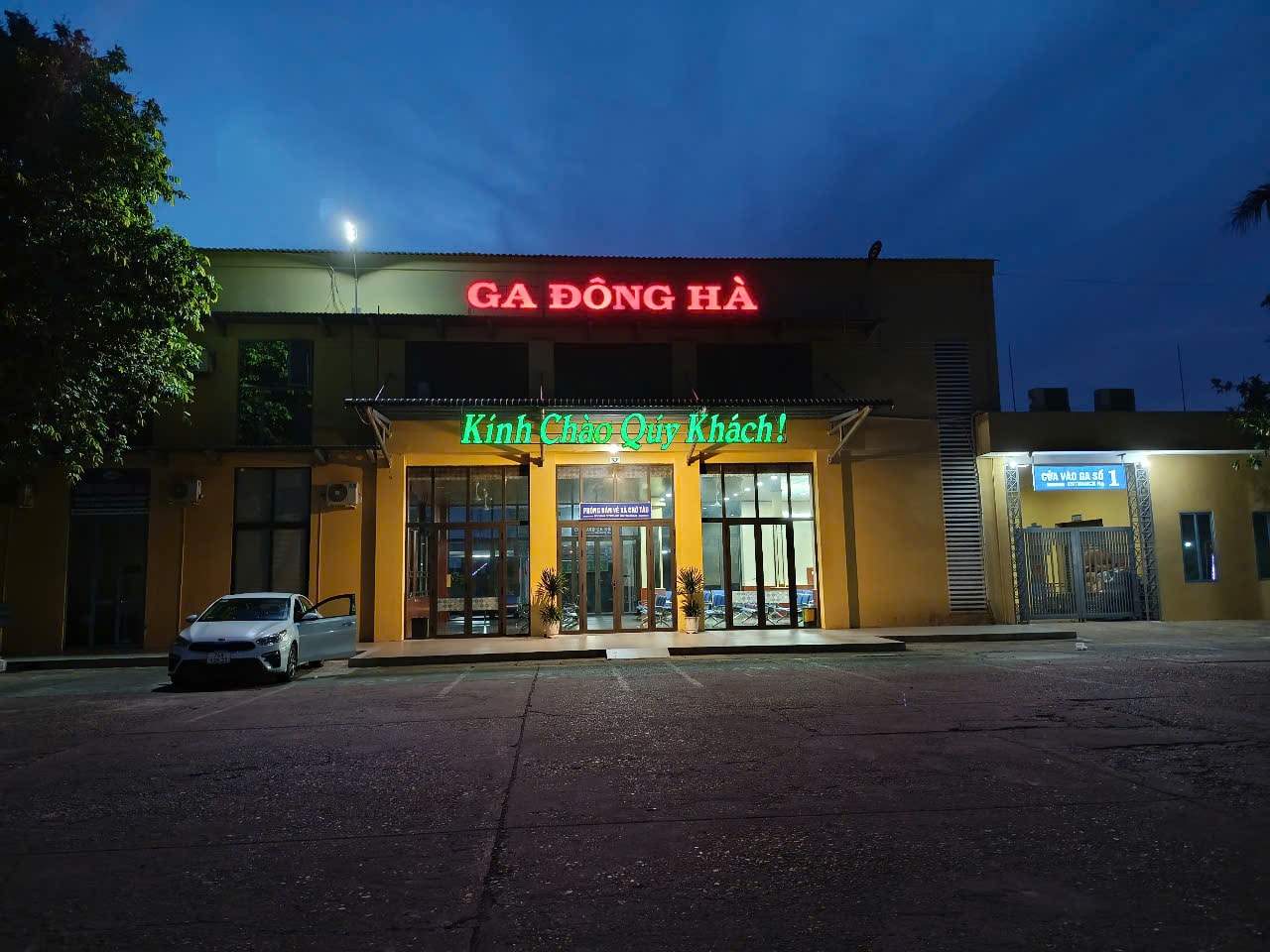 Chuyến tàu bị tạm hoãn vì chỉ có 2 hành khách- Ảnh 1.