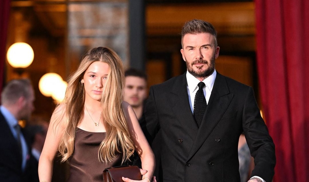 Tiểu thư Harper Beckham lớn lên xinh xuất sắc, sẽ khiến anh cả “quay xe” về với gia đình?- Ảnh 3. Tiểu thư Harper Beckham lớn lên xinh xuất sắc, sẽ khiến anh cả “quay xe” về với gia đình?- Ảnh 3.