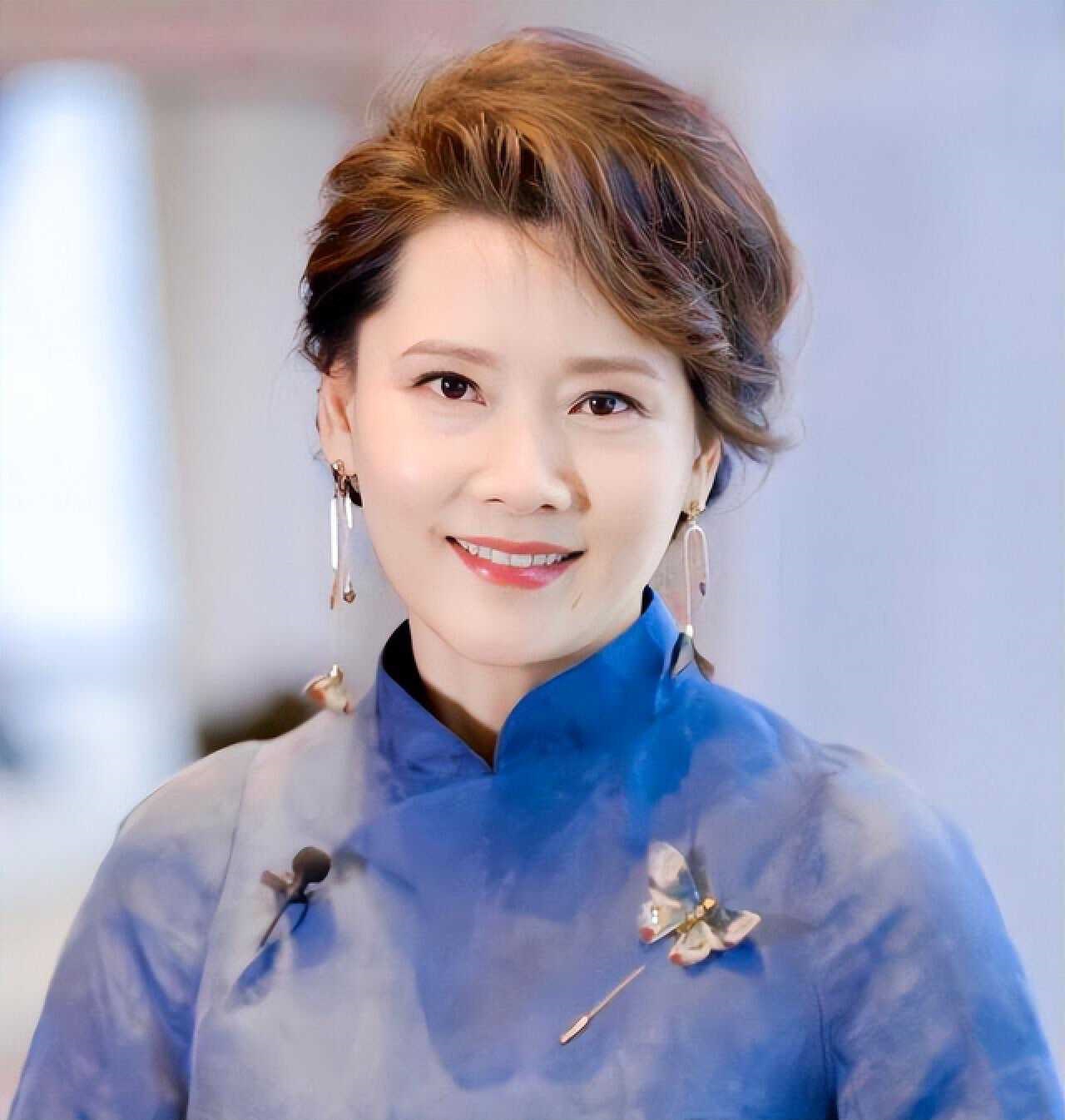 4 quý bà màn ảnh Hoa ngữ: Đẹp từ thần thái, sang từ cốt cách, không ai "đóng nổi" vai nghèo!- Ảnh 14. 4 quý bà màn ảnh Hoa ngữ: Đẹp từ thần thái, sang từ cốt cách, không ai "đóng nổi" vai nghèo!- Ảnh 14.