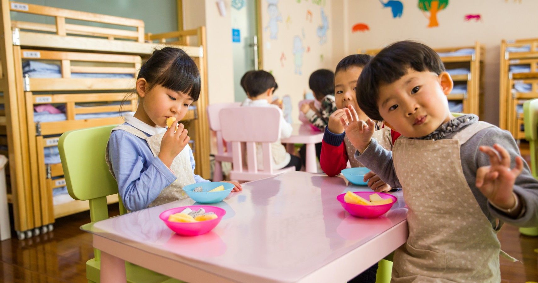Không cần "soi" camera thường xuyên, chỉ cần hỏi trẻ 7 câu này để xác định con có đang được AN TOÀN hay không- Ảnh 2.