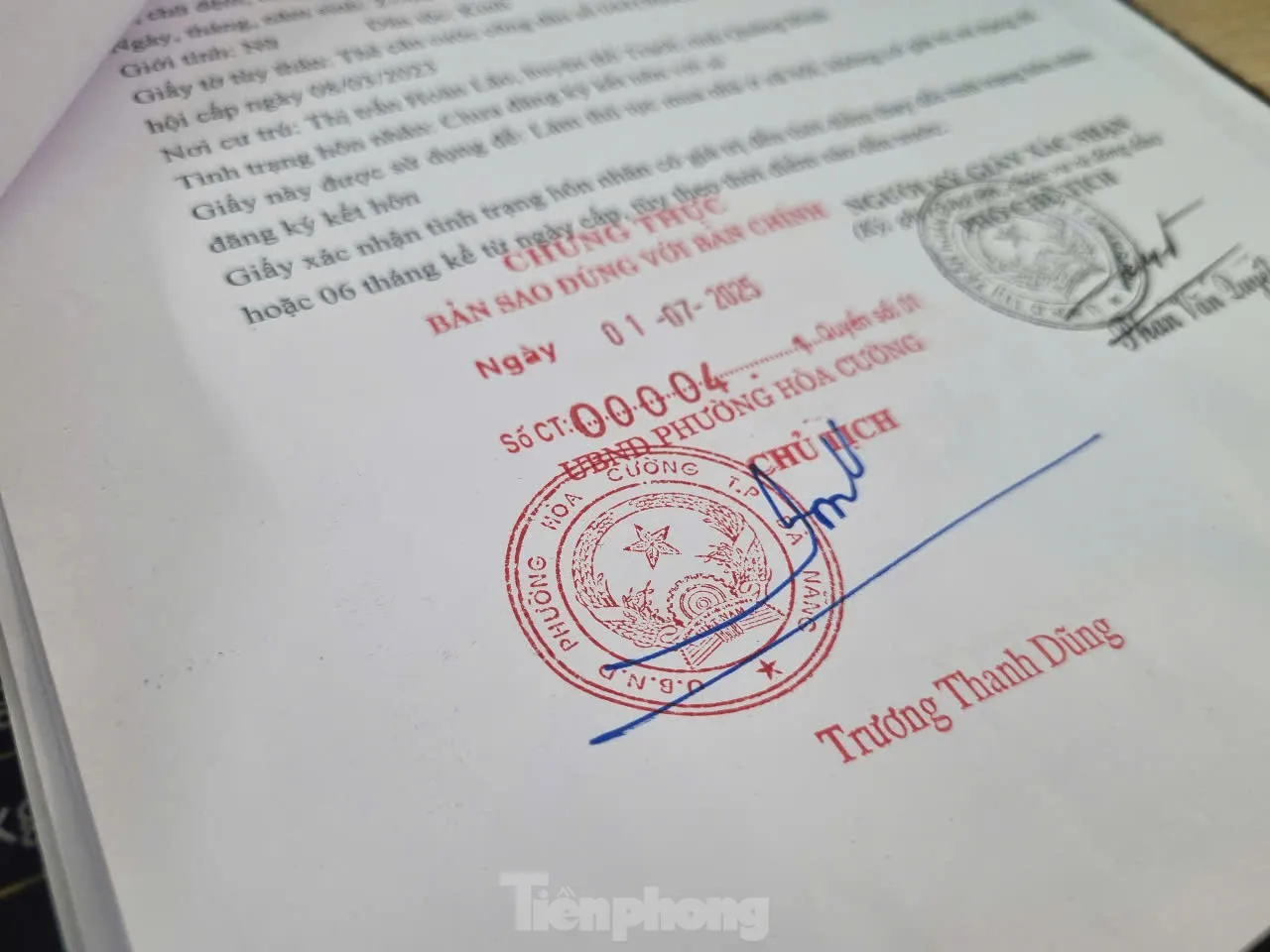 Những giấy tờ đầu tiên đóng dấu tên xã phường mới ở Đà Nẵng- Ảnh 12.