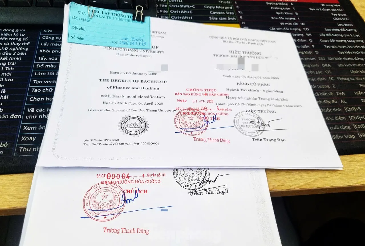 Những giấy tờ đầu tiên đóng dấu tên xã phường mới ở Đà Nẵng- Ảnh 11.