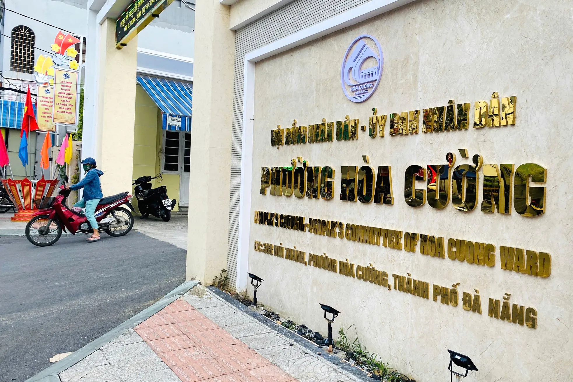 Những giấy tờ đầu tiên đóng dấu tên xã phường mới ở Đà Nẵng- Ảnh 17.