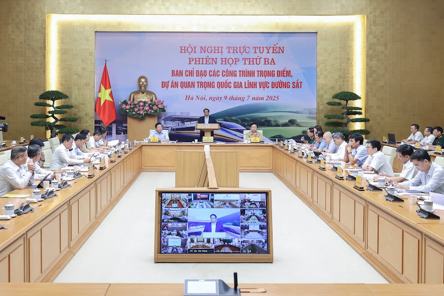 Đẩy nhanh dự án đường sắt, quyết liệt xóa nhà tạm- Ảnh 1. Đẩy nhanh dự án đường sắt, quyết liệt xóa nhà tạm- Ảnh 1.