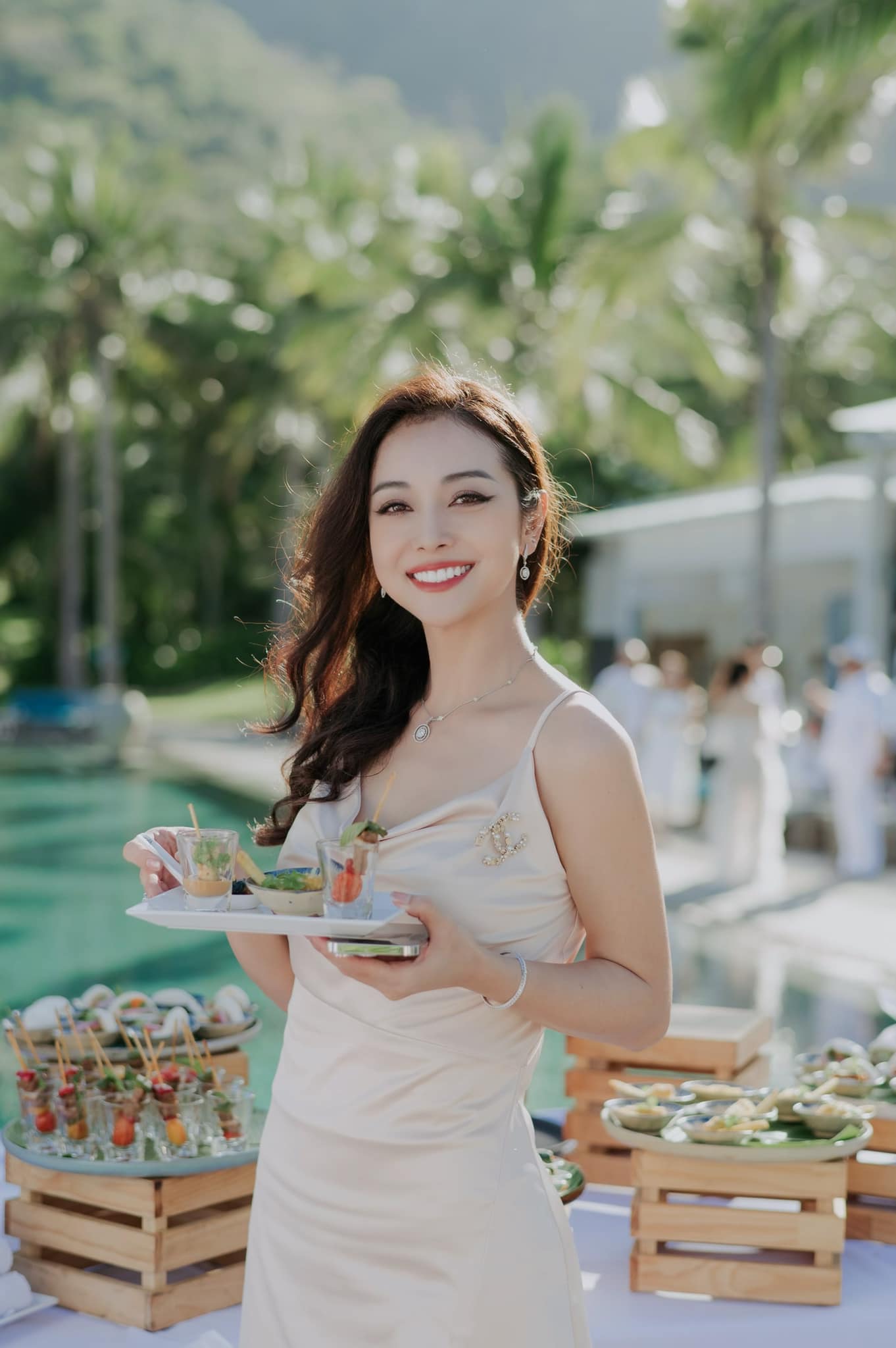 Mỹ nhân Việt có 1 con riêng, tái hôn với đại gia, khiến chồng 2 say đắm, sinh 4 con vẫn đẹp nõn nà- Ảnh 1. Mỹ nhân Việt có 1 con riêng, tái hôn với đại gia, khiến chồng 2 say đắm, sinh 4 con vẫn đẹp nõn nà- Ảnh 1.