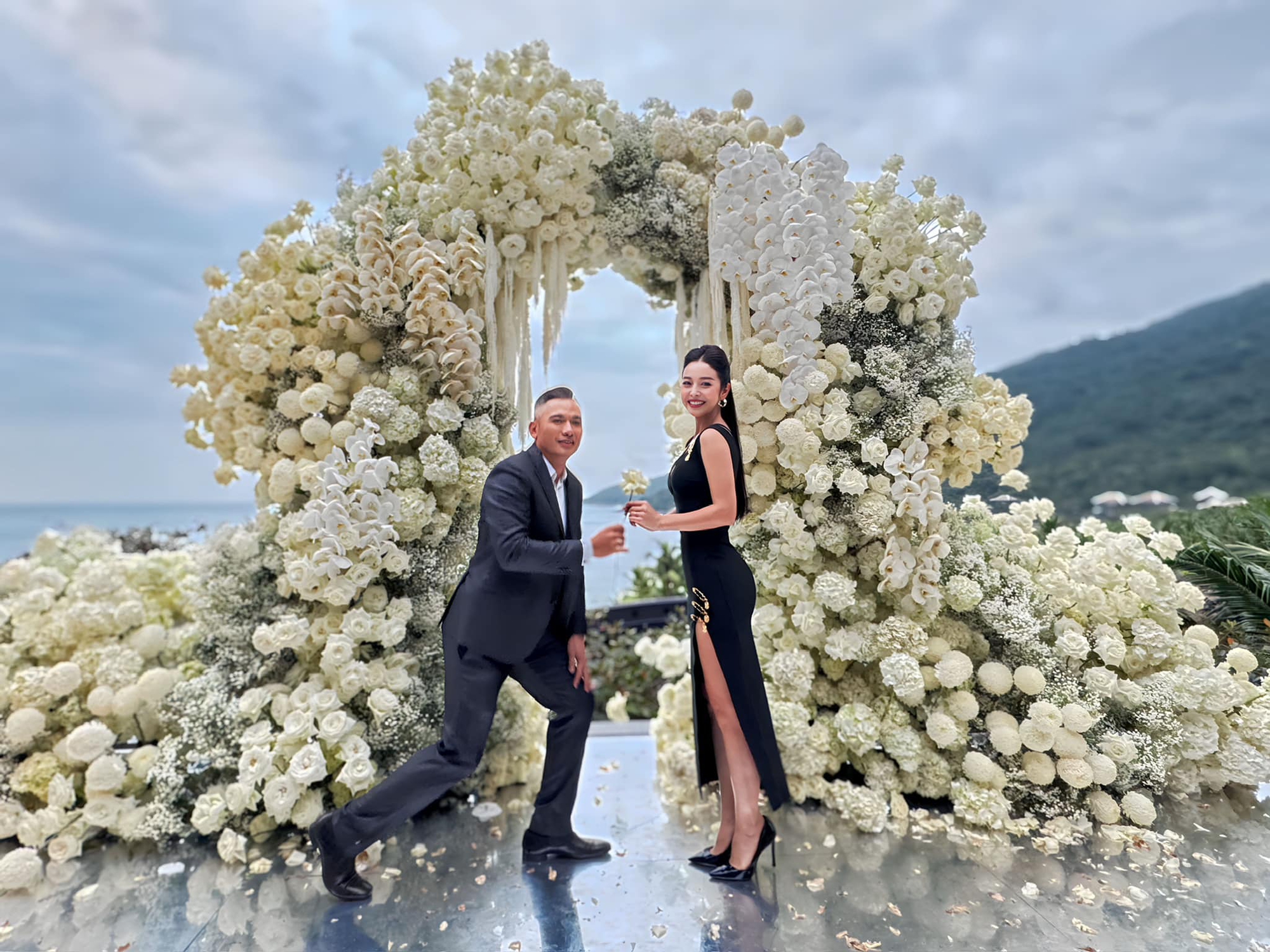 Mỹ nhân Việt có 1 con riêng, tái hôn với đại gia, khiến chồng 2 say đắm, sinh 4 con vẫn đẹp nõn nà- Ảnh 4. Mỹ nhân Việt có 1 con riêng, tái hôn với đại gia, khiến chồng 2 say đắm, sinh 4 con vẫn đẹp nõn nà- Ảnh 4.