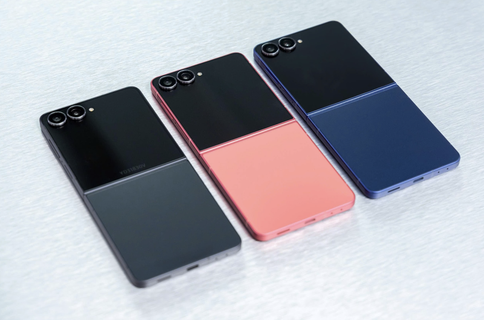 Galaxy Z Flip7 giá từ 28,9 triệu tại Việt Nam- Ảnh 4. Galaxy Z Flip7 giá từ 28,9 triệu tại Việt Nam- Ảnh 4.