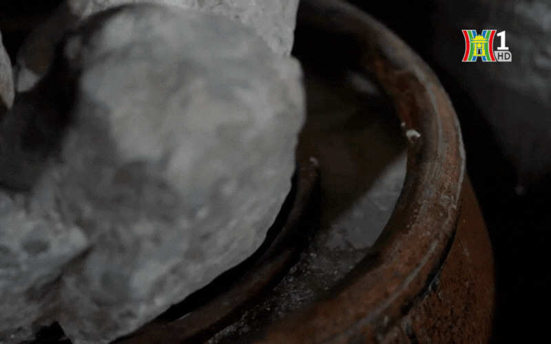 Món ăn dân dã nhưng có tuổi đời 300 năm, cả trăm nghìn đồng/kg nhưng vẫn đắt khách mua- Ảnh 5.