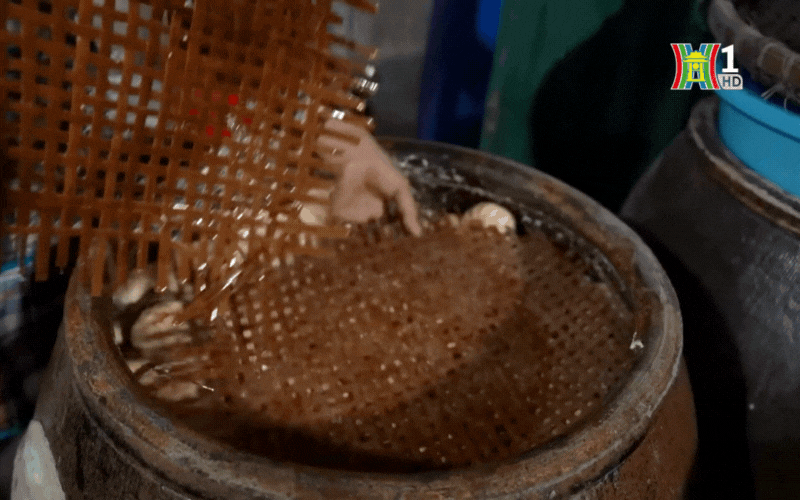 Món ăn dân dã nhưng có tuổi đời 300 năm, cả trăm nghìn đồng/kg nhưng vẫn đắt khách mua- Ảnh 7.