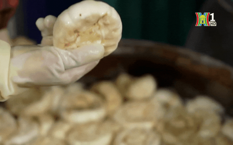 Món ăn dân dã nhưng có tuổi đời 300 năm, cả trăm nghìn đồng/kg nhưng vẫn đắt khách mua- Ảnh 9.