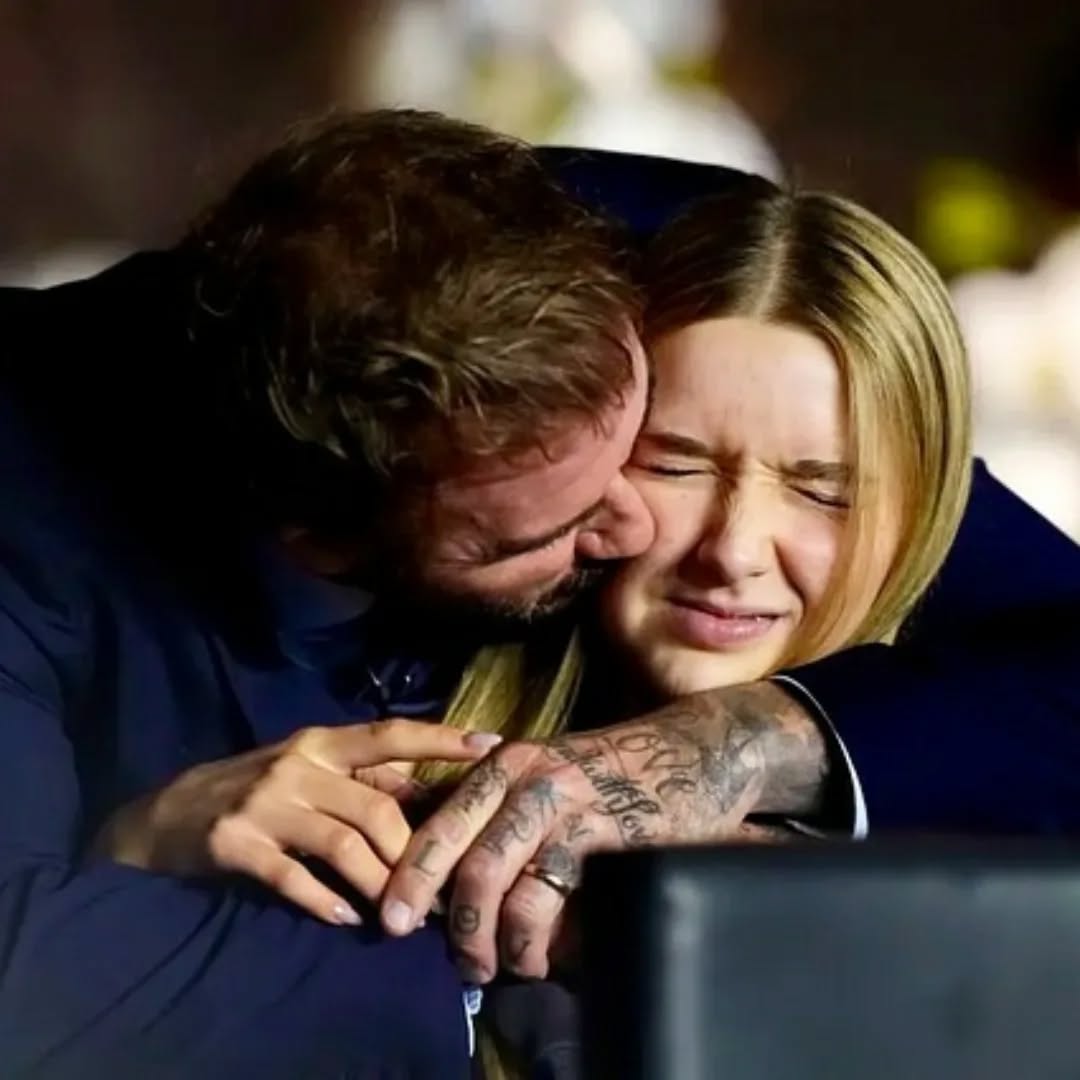 Harper Seven Beckham: Tiểu thư út được cưng chiều nay trở thành tia hy vọng mong manh cứu vớt gia đình ở tuổi 14?- Ảnh 13. Harper Seven Beckham: Tiểu thư út được cưng chiều nay trở thành tia hy vọng mong manh cứu vớt gia đình ở tuổi 14?- Ảnh 13.