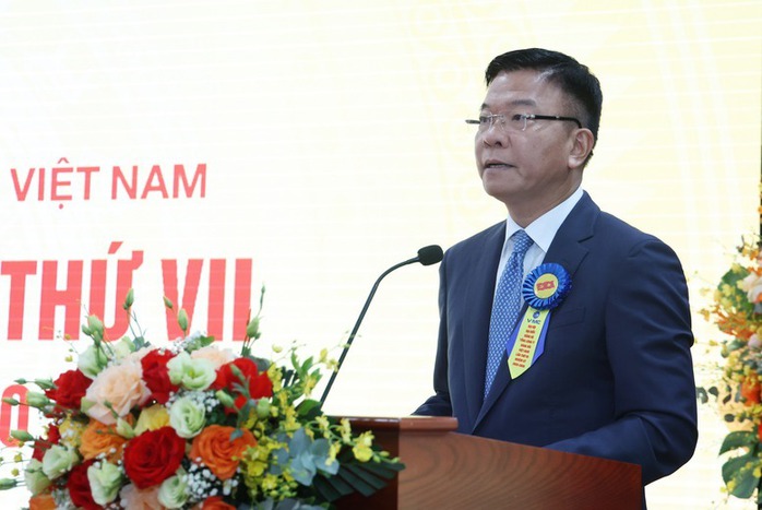 Phó Thủ tướng Lê Thành Long: Xây dựng VIMC giữ vị trí số 1 của ngành hàng hải Việt Nam- Ảnh 2. Phó Thủ tướng Lê Thành Long: Xây dựng VIMC giữ vị trí số 1 của ngành hàng hải Việt Nam- Ảnh 2.