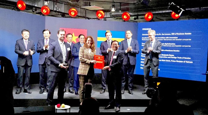 Chỉ với dự án hơn 1 tỷ USD, một quốc gia leo 59 bậc, lọt TOP 10 nền kinh tế rót vốn FDI vào Việt Nam cao nhất 6 tháng 2025- Ảnh 1. Chỉ với dự án hơn 1 tỷ USD, một quốc gia leo 59 bậc, lọt TOP 10 nền kinh tế rót vốn FDI vào Việt Nam cao nhất 6 tháng 2025- Ảnh 1.