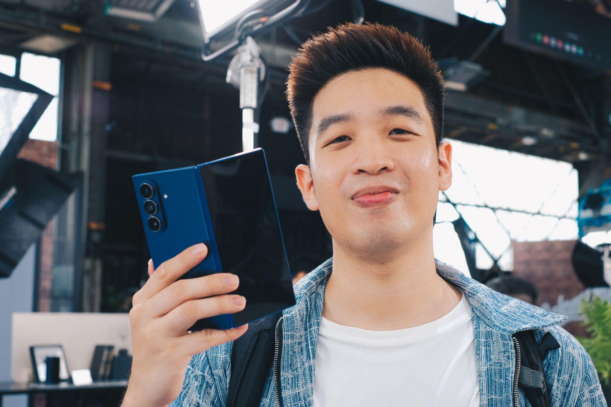 Galaxy Z Fold7 & Z Flip7: Khi điện thoại gập không còn phải đánh đổi- Ảnh 2. Galaxy Z Fold7 & Z Flip7: Khi điện thoại gập không còn phải đánh đổi- Ảnh 2.