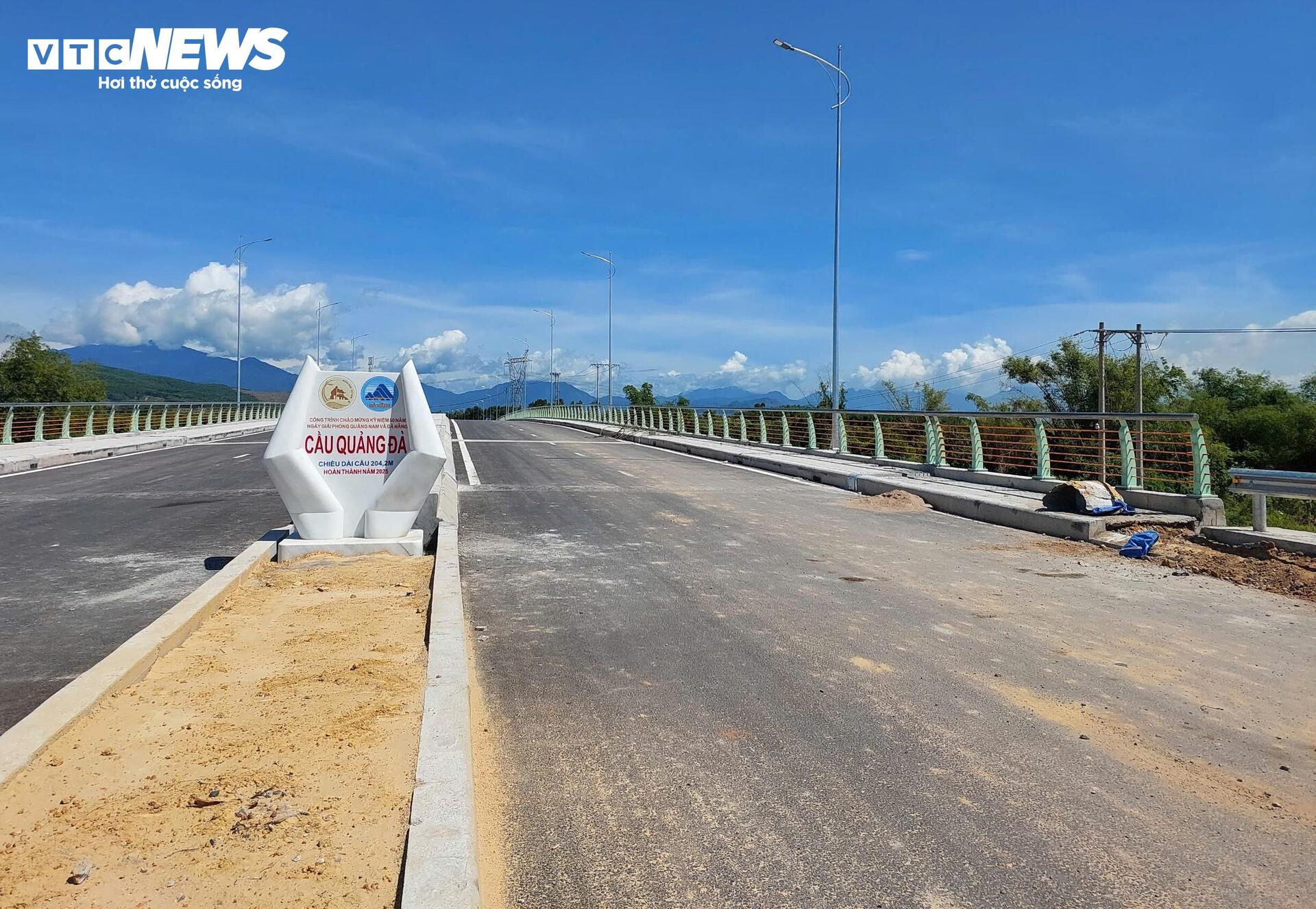Vướng mặt bằng, cầu hơn 274 tỷ đồng ở Đà Nẵng 'đứng hình'- Ảnh 5. Vướng mặt bằng, cầu hơn 274 tỷ đồng ở Đà Nẵng 'đứng hình'- Ảnh 5.