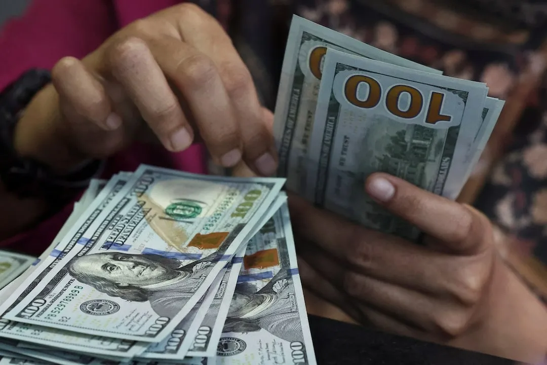 Bitcoin đắt nhất lịch sử, giá vàng và cổ phiếu nóng sốt- Ảnh 3. Bitcoin đắt nhất lịch sử, giá vàng và cổ phiếu nóng sốt- Ảnh 3.