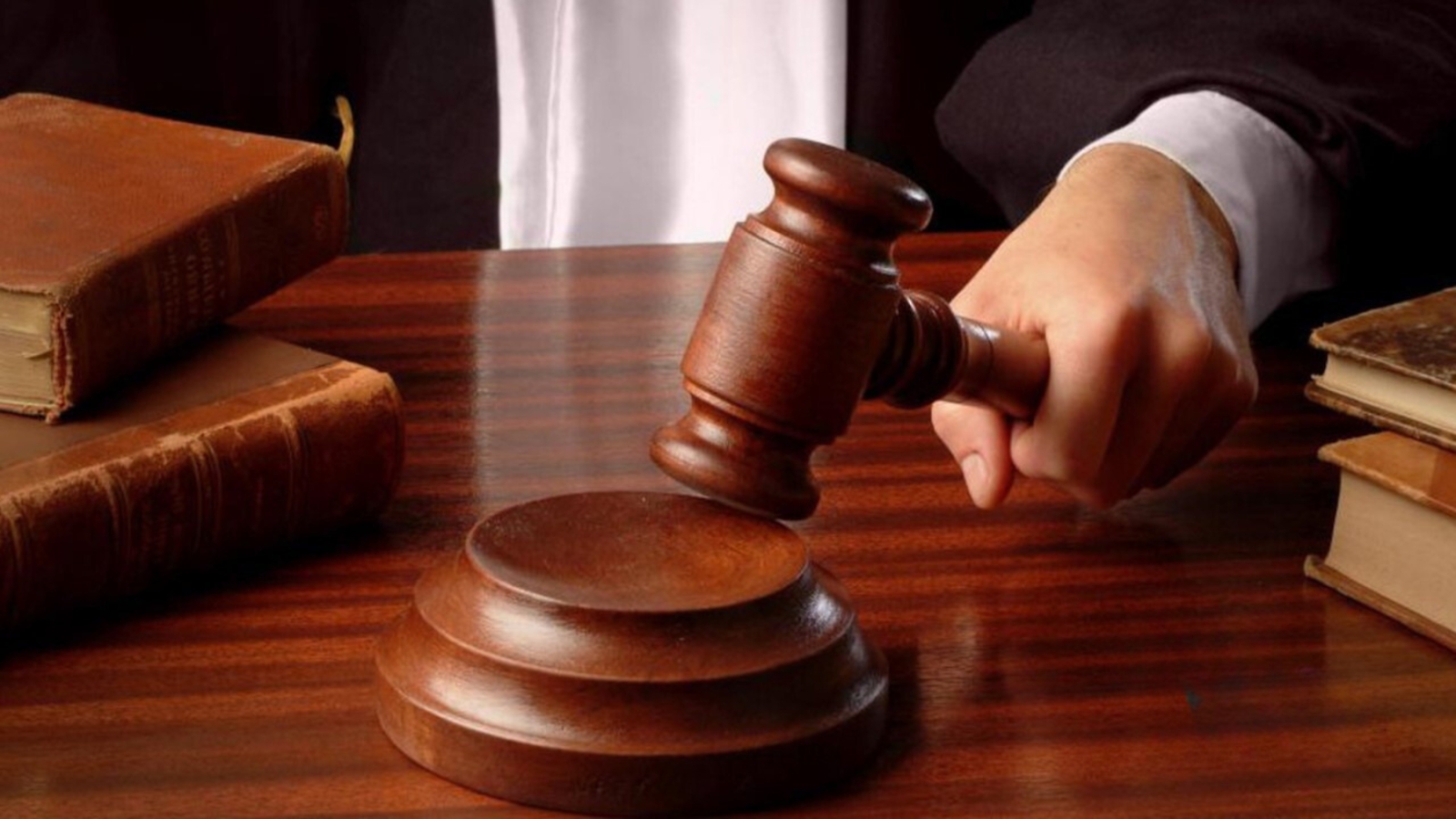 Người đàn ông mang hơn 14,5 tỷ đồng tiền đền bù đất đi gửi tiết kiệm, 1 năm sau đến rút thì được thông báo: “Tiền của anh chưa từng được gửi vào ngân hàng”- Ảnh 2.