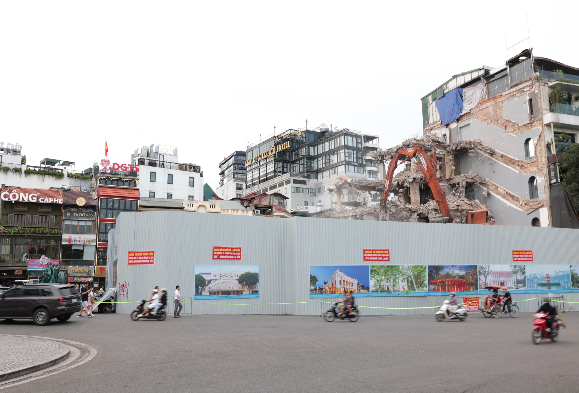 Những hình ảnh mới nhất của toà nhà Hàm Cá Mập sau khoảng một tháng bị tháo dỡ- Ảnh 2. Những hình ảnh mới nhất của toà nhà Hàm Cá Mập sau khoảng một tháng bị tháo dỡ- Ảnh 2.