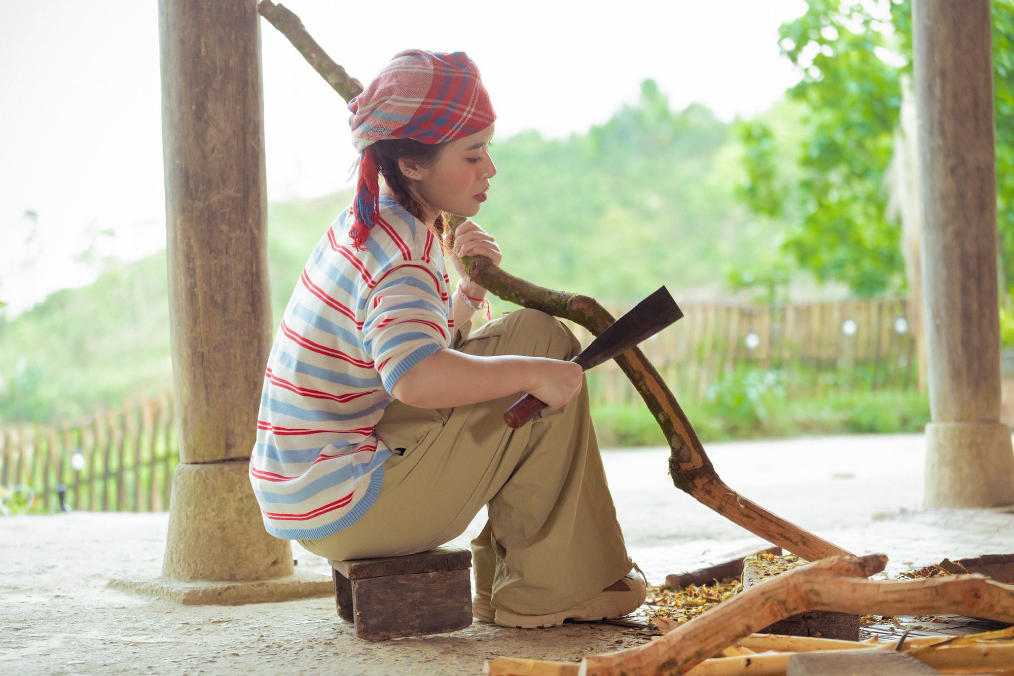 Tiểu thư 7000 tỷ Ngọc Thanh Tâm tập gì mà đi cày hùng hục, làm nông khỏe re trong Tiểu thư 7000 tỷ Ngọc Thanh Tâm tập gì mà đi cày hùng hục, làm nông khỏe re trong