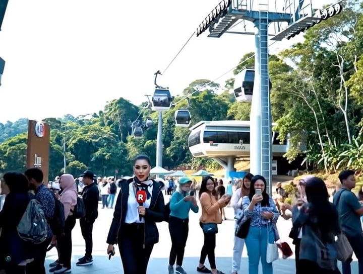 Đi du lịch theo video mà AI tạo ra, cặp đôi bị lừa tới địa điểm không có thật- Ảnh 2. Đi du lịch theo video mà AI tạo ra, cặp đôi bị lừa tới địa điểm không có thật- Ảnh 2.