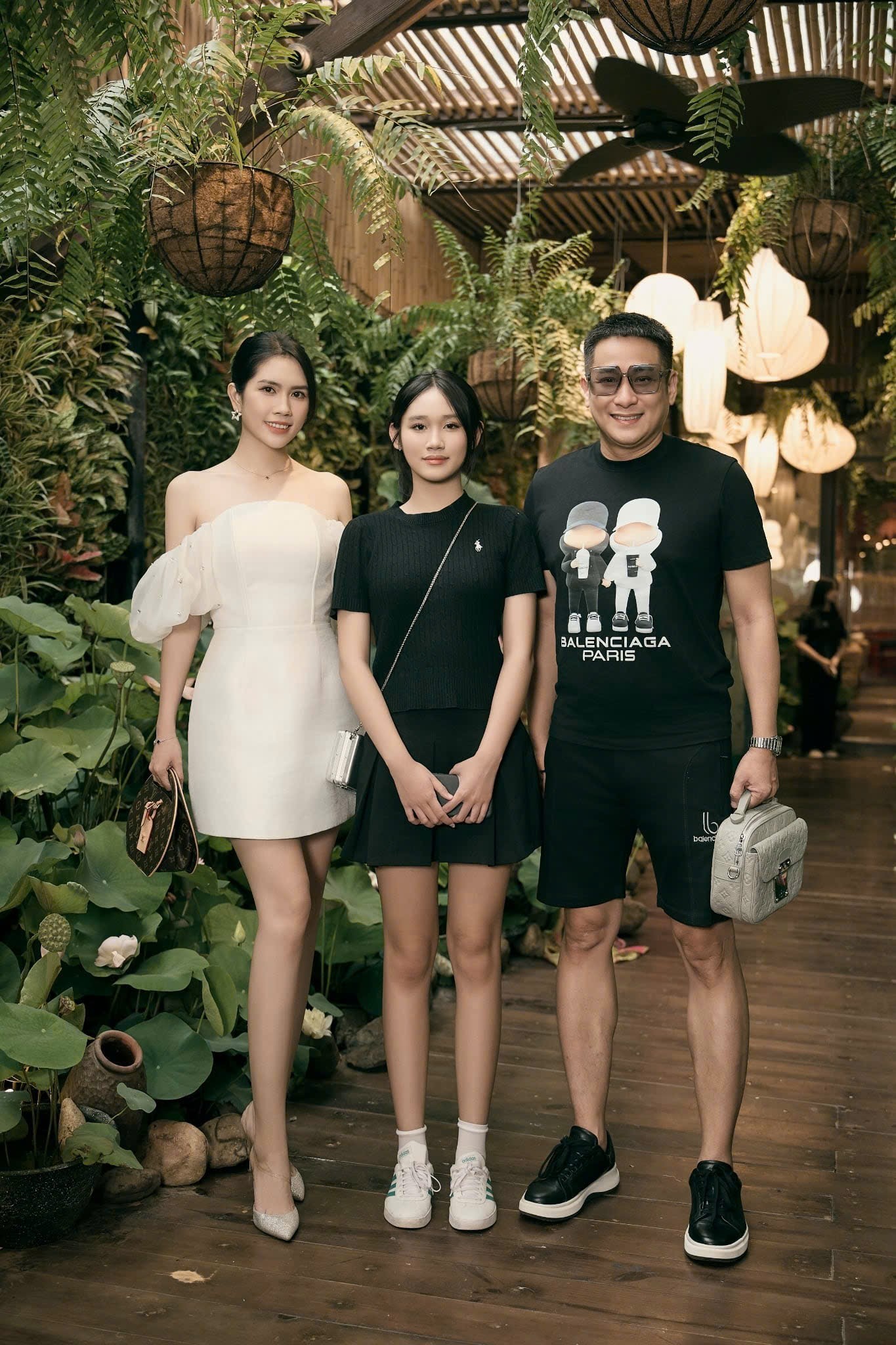 Con gái Minh Tiệp 14 tuổi cao gần 1,7m: Không bao giờ bỏ bữa sáng, ngày nào cũng ăn 1 thứ tủ lạnh luôn sẵn- Ảnh 1. Con gái Minh Tiệp 14 tuổi cao gần 1,7m: Không bao giờ bỏ bữa sáng, ngày nào cũng ăn 1 thứ tủ lạnh luôn sẵn- Ảnh 1.