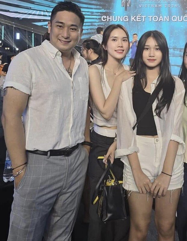 Con gái Minh Tiệp 14 tuổi cao gần 1,7m: Không bao giờ bỏ bữa sáng, ngày nào cũng ăn 1 thứ tủ lạnh luôn sẵn- Ảnh 4. Con gái Minh Tiệp 14 tuổi cao gần 1,7m: Không bao giờ bỏ bữa sáng, ngày nào cũng ăn 1 thứ tủ lạnh luôn sẵn- Ảnh 4.