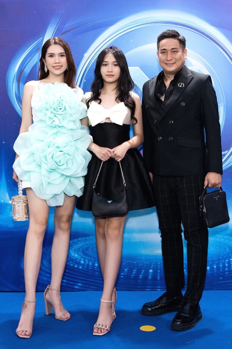 Con gái Minh Tiệp 14 tuổi cao gần 1,7m: Không bao giờ bỏ bữa sáng, ngày nào cũng ăn 1 thứ tủ lạnh luôn sẵn- Ảnh 2. Con gái Minh Tiệp 14 tuổi cao gần 1,7m: Không bao giờ bỏ bữa sáng, ngày nào cũng ăn 1 thứ tủ lạnh luôn sẵn- Ảnh 2.