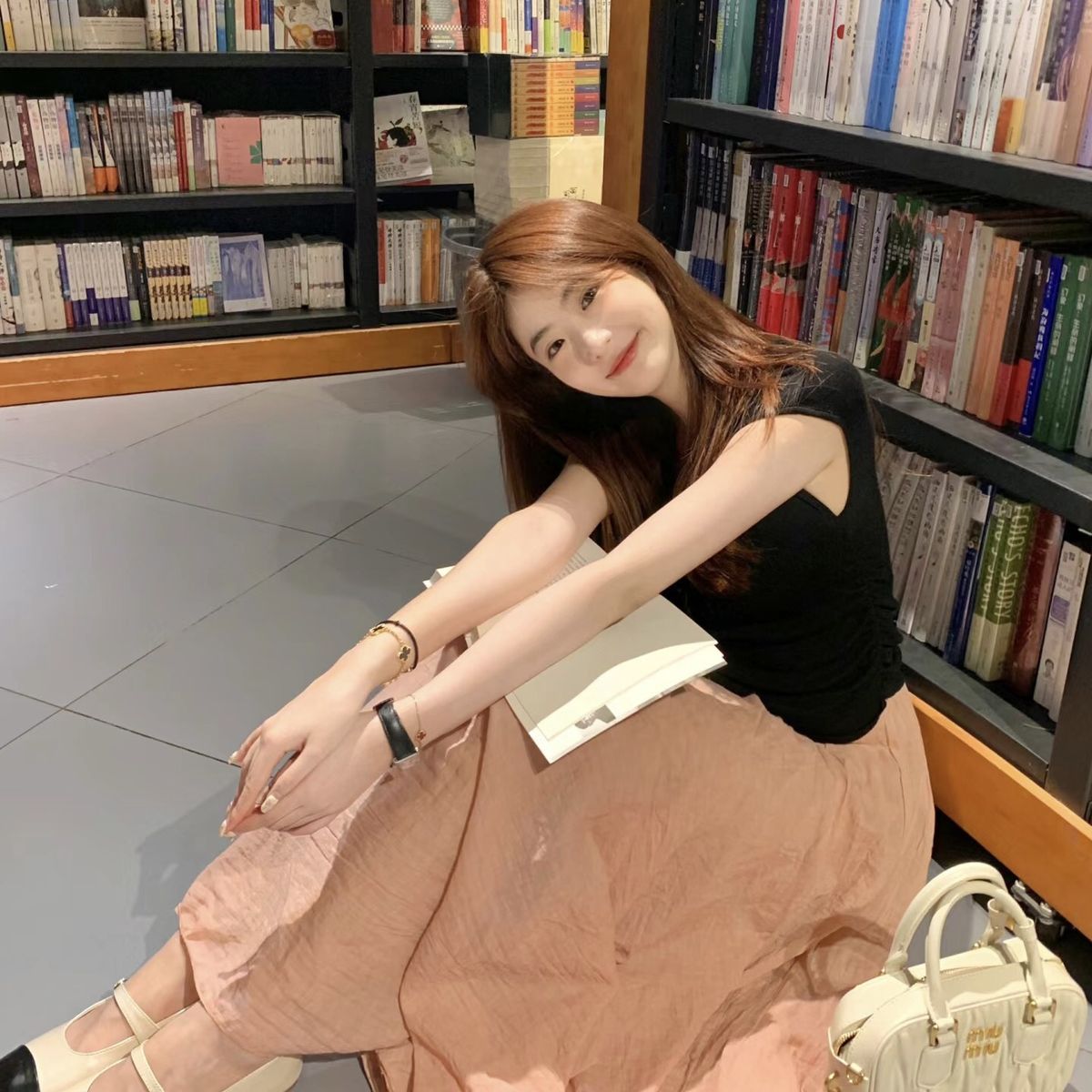 Lương 10 triệu tiết kiệm được 100 triệu, cô gái 21 tuổi nói 1 câu khiến nhiều người hổ thẹn- Ảnh 2. Lương 10 triệu tiết kiệm được 100 triệu, cô gái 21 tuổi nói 1 câu khiến nhiều người hổ thẹn- Ảnh 2.
