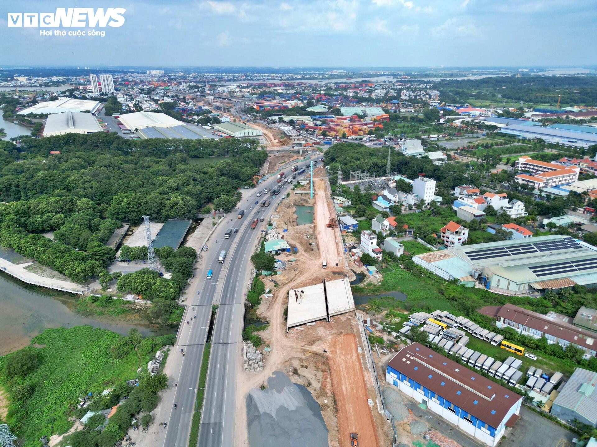 Cận cảnh tuyến Metro sẽ nối khu công nghiệp lớn nhất nước với trung tâm TP.HCM- Ảnh 6. Cận cảnh tuyến Metro sẽ nối khu công nghiệp lớn nhất nước với trung tâm TP.HCM- Ảnh 6.