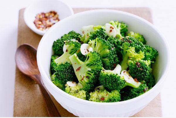 Phụ nữ sau tuổi 20 nên ăn sáng với ít nhất 1 trong 5 món sau để cơ thể 