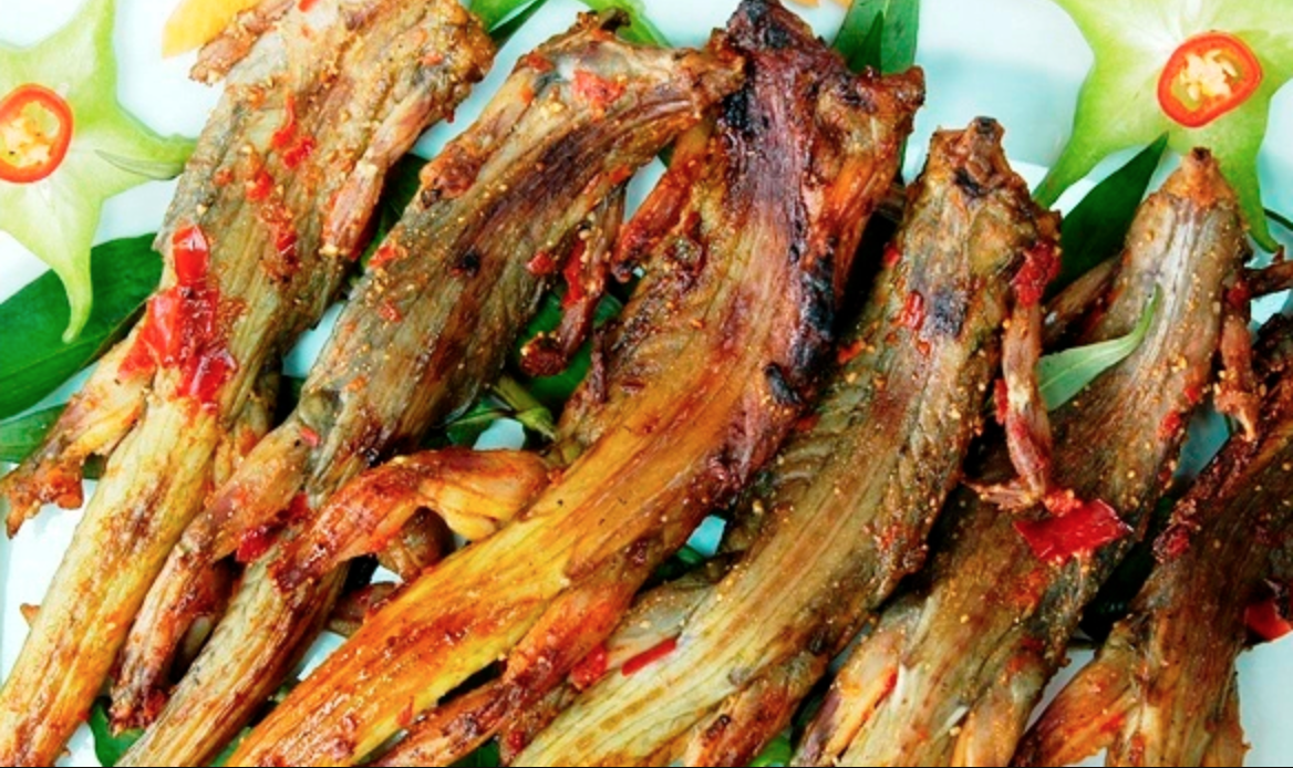 Món ăn làm từ "vua của sa mạc", có mặt tại Việt Nam mà nhiều người không ngờ tới- Ảnh 4. Món ăn làm từ "vua của sa mạc", có mặt tại Việt Nam mà nhiều người không ngờ tới- Ảnh 4.