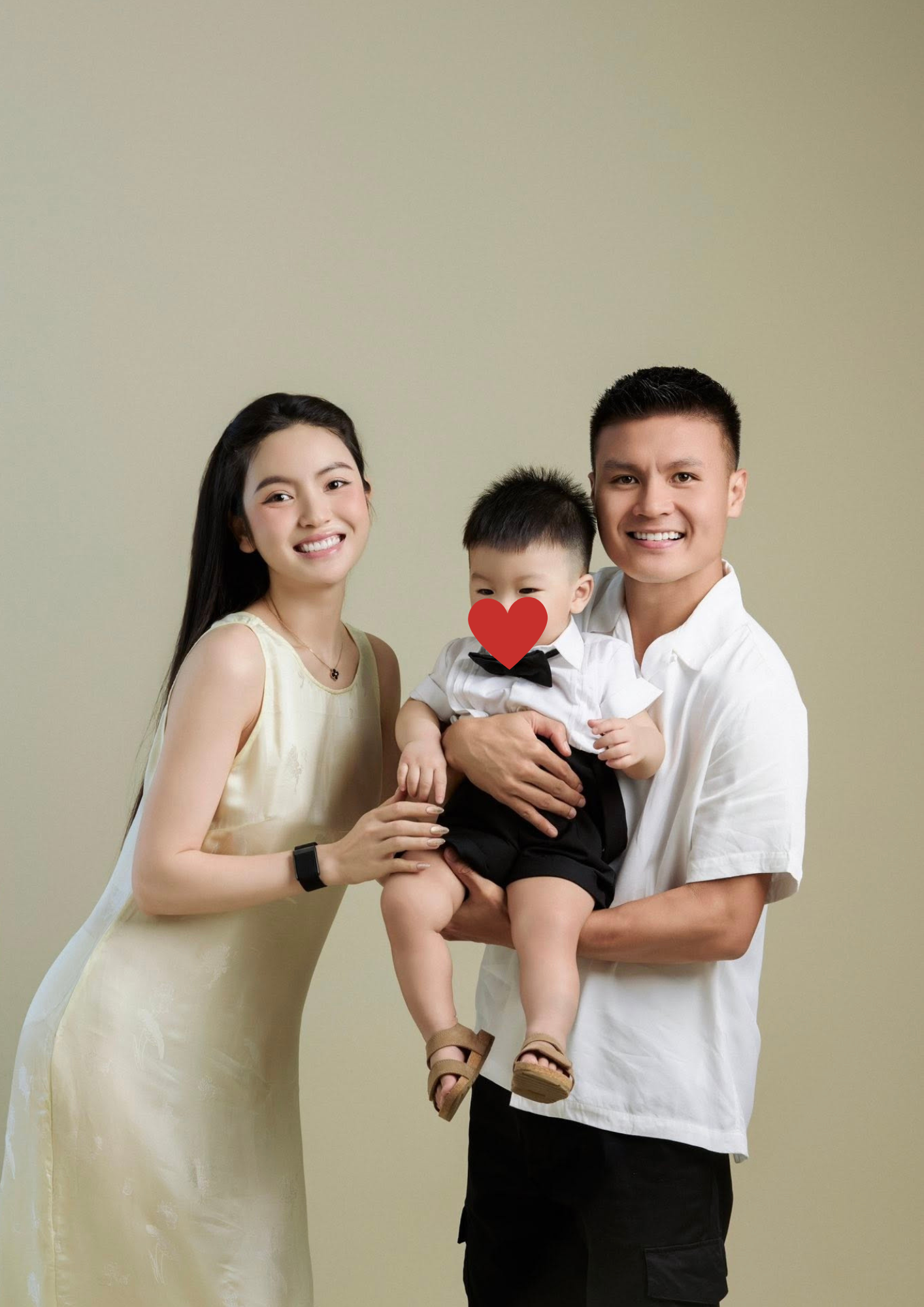 Quang Hải - Chu Thanh Huyền tung ảnh nét căng như poster phim, mừng sinh nhật đầu tiên của cậu quý tử Lido- Ảnh 1. Quang Hải - Chu Thanh Huyền tung ảnh nét căng như poster phim, mừng sinh nhật đầu tiên của cậu quý tử Lido- Ảnh 1.