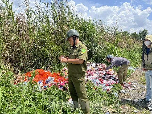 Những kẽ hở tạo ‘thiên đường lợi nhuận’ cho hàng giả, hàng nhái- Ảnh 5. Những kẽ hở tạo ‘thiên đường lợi nhuận’ cho hàng giả, hàng nhái- Ảnh 5.