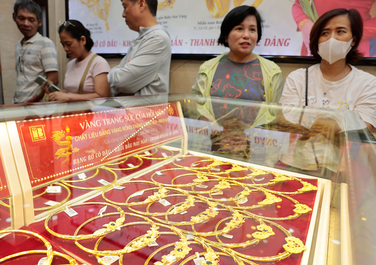 Sửa Nghị định 24 về kinh doanh vàng - Bài cuối: Cần sự thay đổi thực chất- Ảnh 1. Sửa Nghị định 24 về kinh doanh vàng - Bài cuối: Cần sự thay đổi thực chất- Ảnh 1.