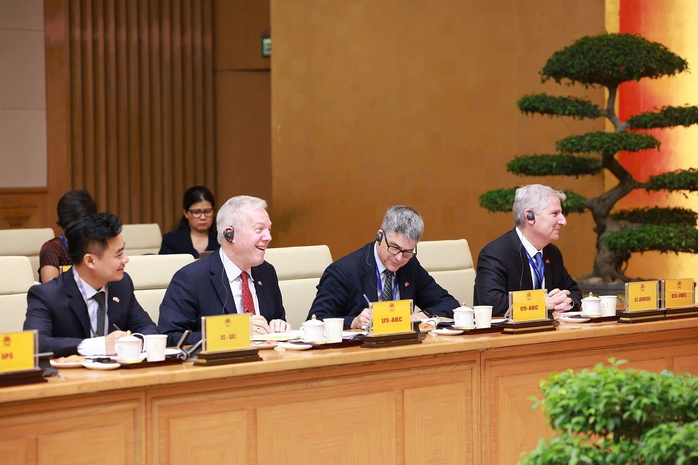 Thủ tướng Phạm Minh Chính: Sớm đạt được thỏa thuận cụ thể về thuế quan Việt Nam - Mỹ- Ảnh 4. Thủ tướng Phạm Minh Chính: Sớm đạt được thỏa thuận cụ thể về thuế quan Việt Nam - Mỹ- Ảnh 4.