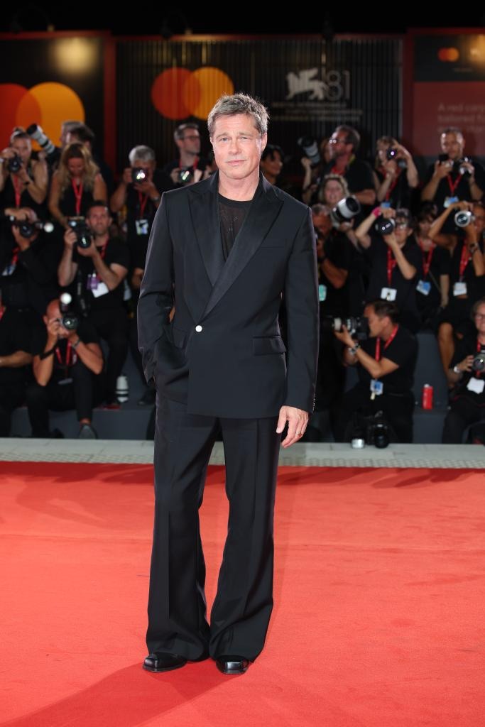 Brad Pitt tuyệt vọng, thống khổ cầu xin 2 con ruột, chuyện gì đây?- Ảnh 1. Brad Pitt tuyệt vọng, thống khổ cầu xin 2 con ruột, chuyện gì đây?- Ảnh 1.