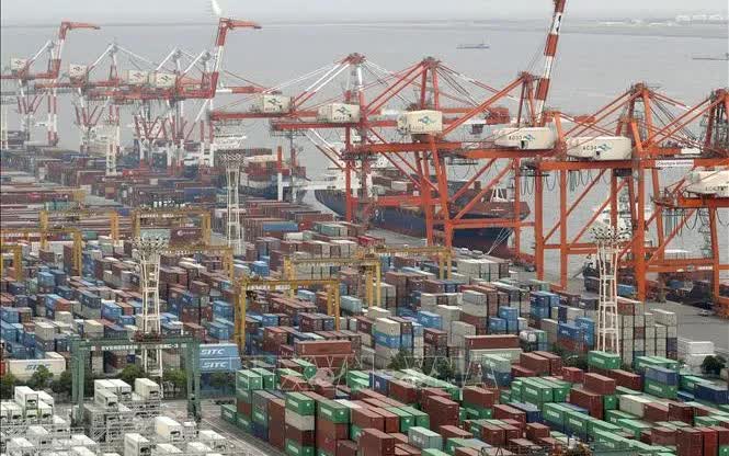 IMF cảnh báo bất ổn kinh tế toàn cầu - Ảnh: THX IMF cảnh báo bất ổn kinh tế toàn cầu - Ảnh: THX